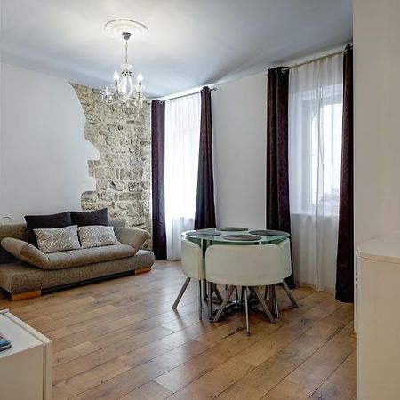 Temple Luxury Apartments & Rooms Split Exterior foto