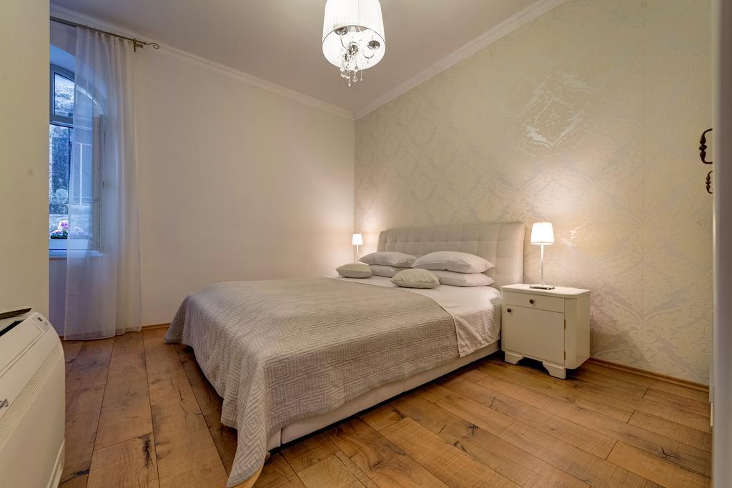Temple Luxury Apartments & Rooms Split Exterior foto