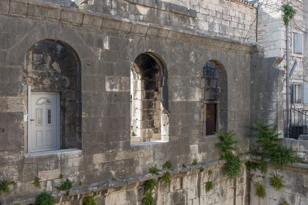 Temple Luxury Apartments & Rooms Split Exterior foto