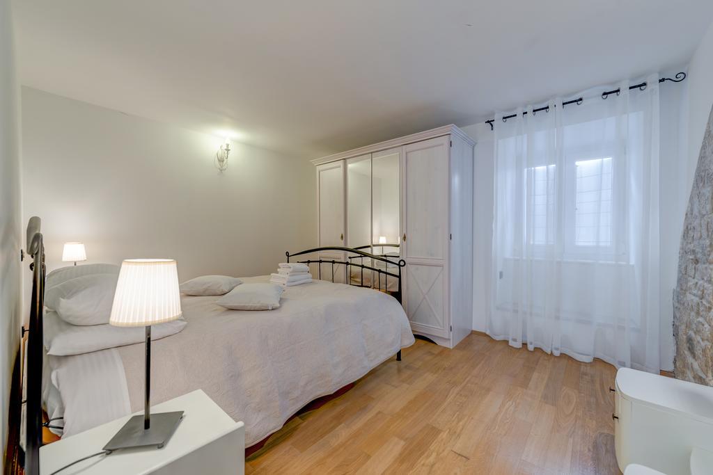 Temple Luxury Apartments & Rooms Split Exterior foto
